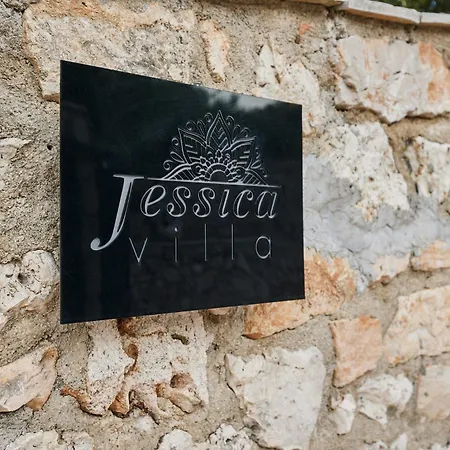 Jessica Luxury * Ajos Nikolaos